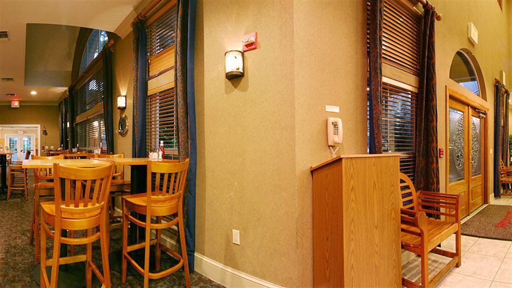 Mainsail Tampa Extended Stay מראה חיצוני תמונה